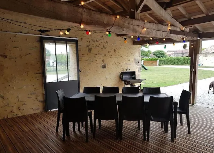 La Vie En Couleur 14 Personnes Hébergement de vacances Saint-Paul-en-Gâtine