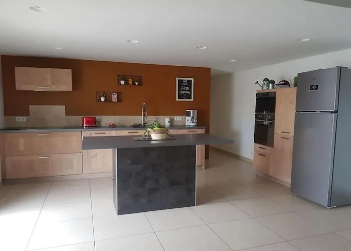 La Vie En Couleur 14 Personnes Hébergement de vacances Saint-Paul-en-Gâtine