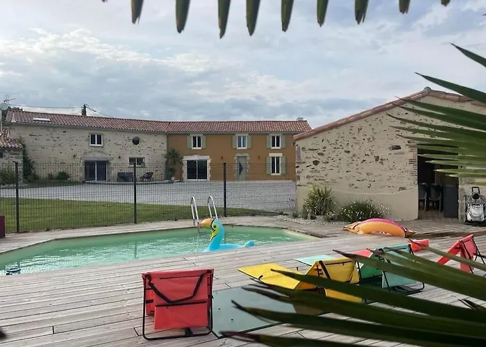 La Vie En Couleur 14 Personnes Saint-Paul-en-Gâtine