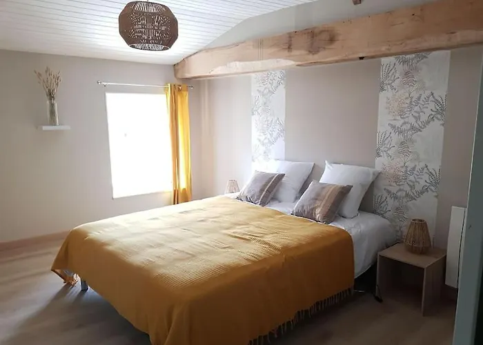 La Vie En Couleur 14 Personnes Hébergement de vacances Saint-Paul-en-Gâtine