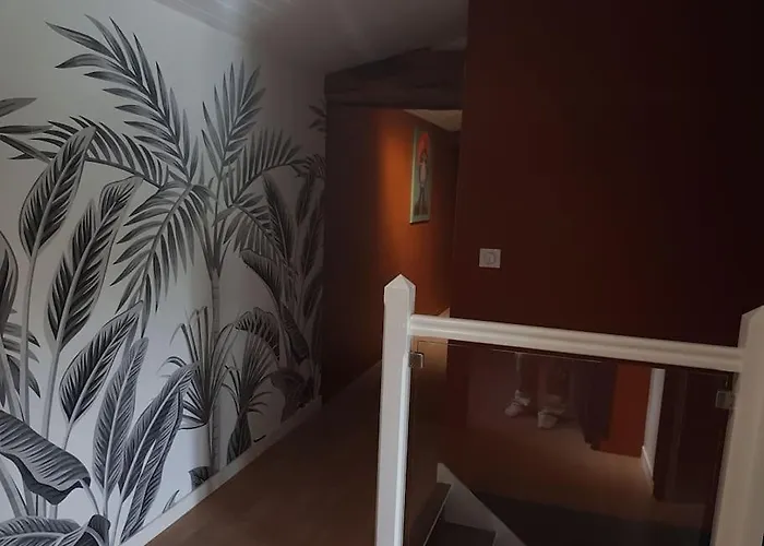 Hébergement de vacances La Vie En Couleur 14 Personnes Saint-Paul-en-Gâtine